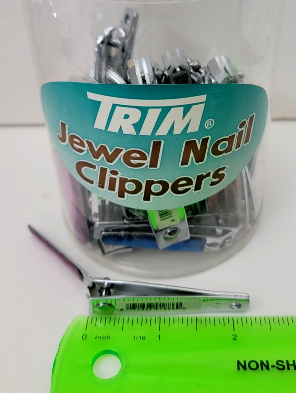 TRIM JEWEL NAIL CLIPPERS Small (1 pack of 36 Nail Clippers) gallery