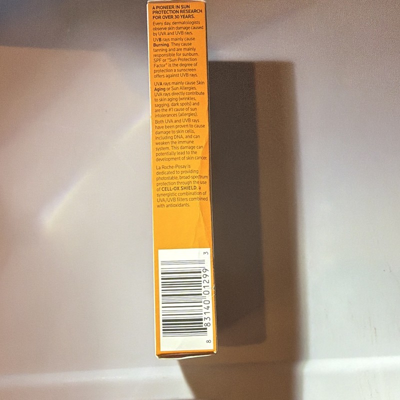La Roche-Posay Anthelios SPF 60 Light Fluid Face Sunscreen Broad Spectrum 1.7 gallery