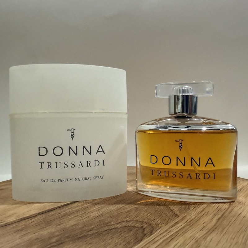Donna Trussardi Eau De Perfume Spray 1 3/4 oz 50 ml 1.7 oz Vintage Discontinued