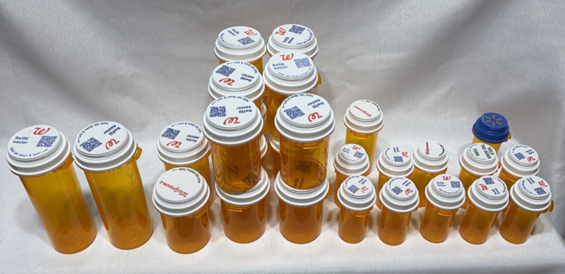 Lot of 28 Empty Plastic RX Pill Prescription Medicine Bottles For Crafts Storage gallery