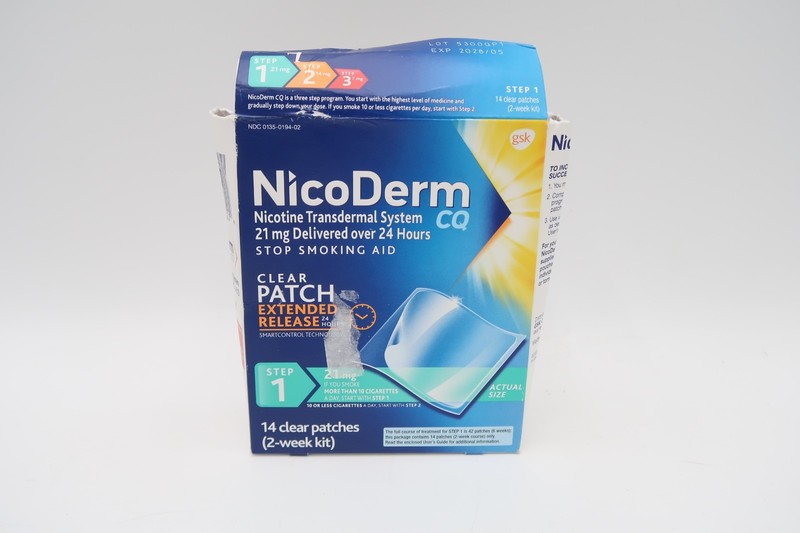 Damaged Box NicoDerm CQ Nicotine Patch 21mg 14 Clear Patches 2-Week Kit 05/28