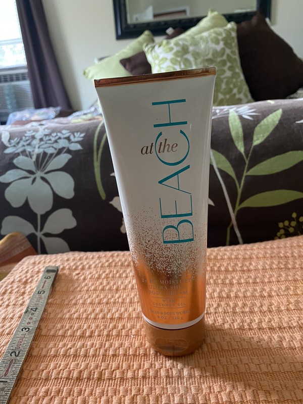 Bath and Body Works AT THE BEACH Body Cream Ultimate Hydration 8 oz new