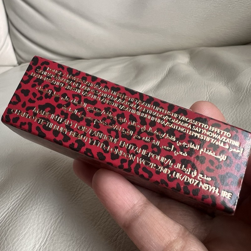Charlotte Tilbury Hot Lips Refillable Rechargeable Dancefloor Princess Lipstick gallery